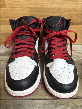 Jordan Air Jordan 1 Mid Gym Red Black Toe Mid Top Lace Up Basketball DQ8426-106